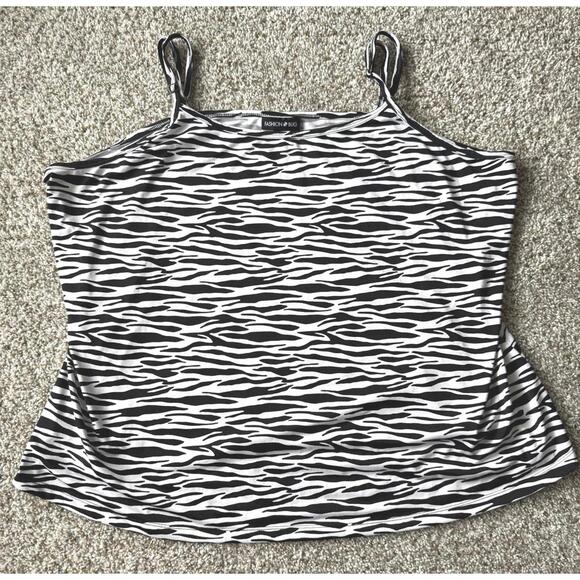 Fashion Bug Tops - Fashion Bug Women's Zebra Black White Y2K Tank Top Size 2X